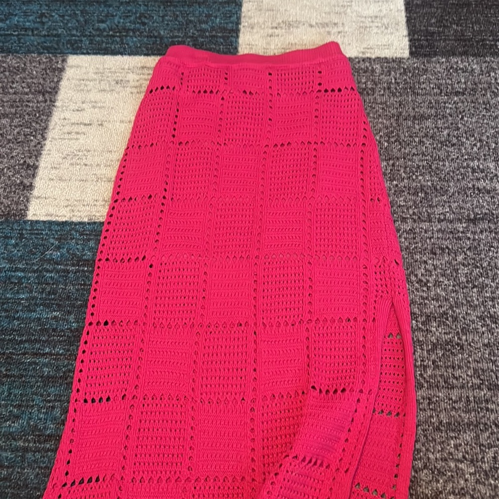 Ultra Pink XS Fuschia Crochet midi skirt